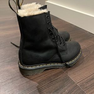 Dr martens shearling boots, only wore once